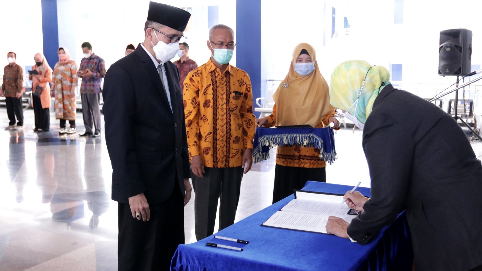 Rektor Lantik Wakil Dekan Fakultas Teknik Dan Fakultas Hukum ...