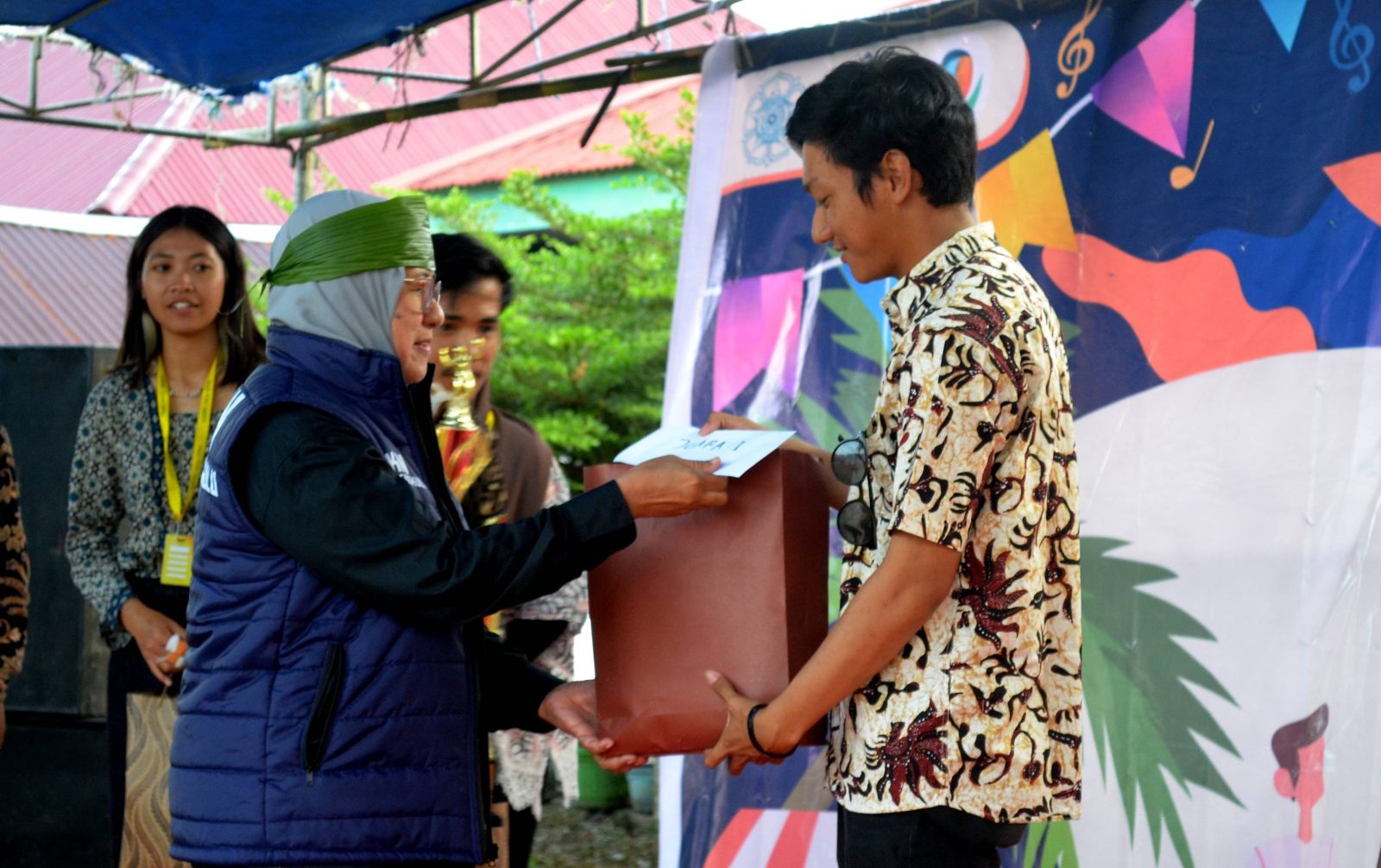 Festival Harmony Of Enggano, Puncak KKN Kolaborasi UNIB-UGM Di Pulau ...